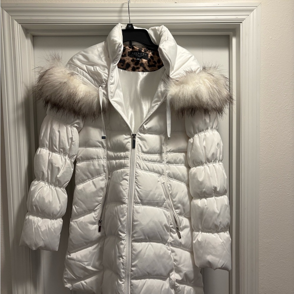Laundry By Shelli Segal White Puffer Jacket with Faux Fur